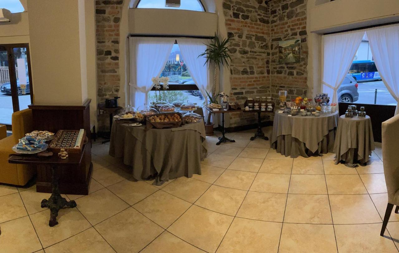 Il Vecchio Borgo Relais Como Exterior foto
